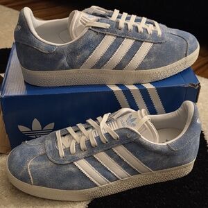 ADIDAS GAZELLE 'WASHED BLUE' SZ 7.5M/8.5W